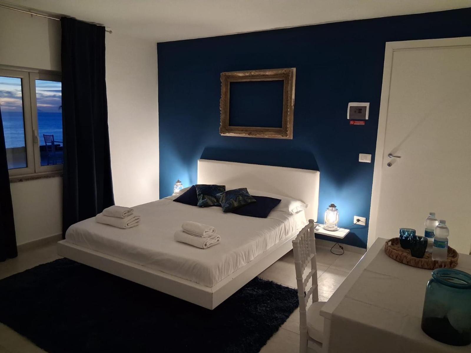 Eneide Bed & Breakfast Palmi Bagian luar foto